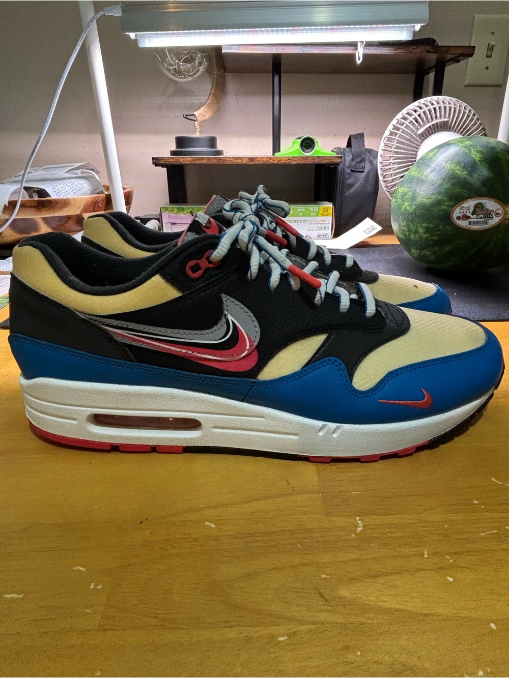 NIKE AIR MAX 1 ‘TIME CAPSULE’ SNEAKERS MENS.